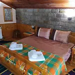 Konukevi Zlatniyat Telets Koprivştitsa