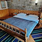 Zlatniyat Telets Konukevi Koprivştitsa
